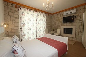 Kemerlihan Deluxe Hotel