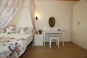 Kemerlihan Deluxe Hotel