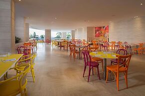 Radisson Cartagena Ocean Pavillion Hotel