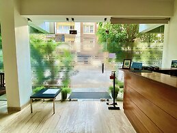 Maple Suites Serviced Apartments