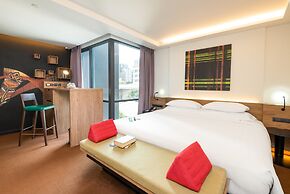 Maitria Mode Sukhumvit 15 Bangkok