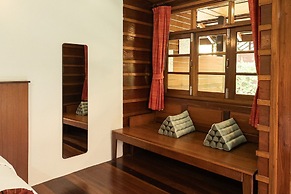 Maikaew Damnoen Resort