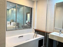 Maikaew Damnoen Resort