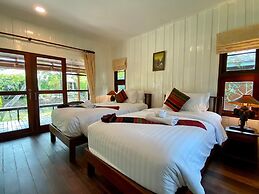 Maikaew Damnoen Resort