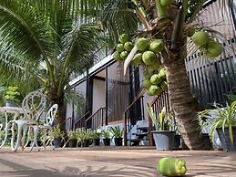 Maikaew Damnoen Resort