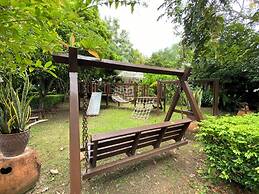 Maikaew Damnoen Resort