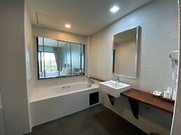 Maikaew Damnoen Resort