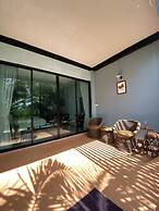 Maikaew Damnoen Resort