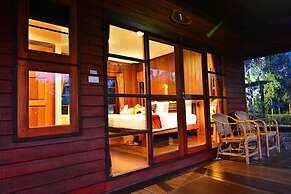 Maikaew Damnoen Resort