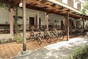 Maikaew Damnoen Resort