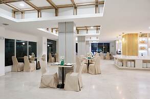 Sunday Platinum Suites