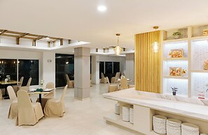 Sunday Platinum Suites