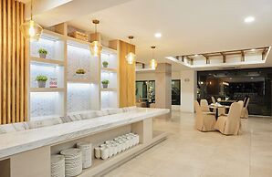 Sunday Platinum Suites