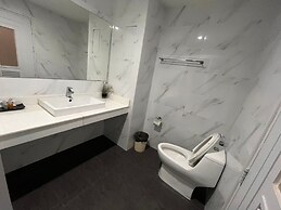 Sunday Platinum Suites