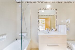 Lakeside Country Club