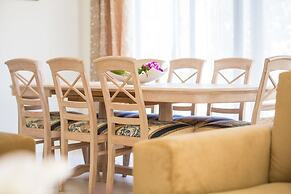 Lakeside Country Club