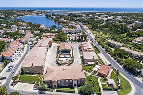 Lakeside Country Club