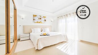 Lakeside Country Club