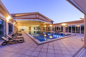 Lakeside Country Club