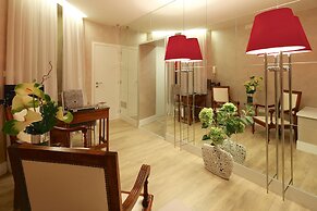 Tullia e Prisca Relais