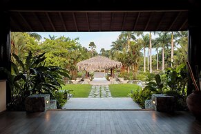 Indura Beach & Golf Resort, Curio Collection by Hilton