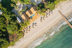 Indura Beach & Golf Resort, Curio Collection by Hilton