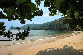 Indura Beach & Golf Resort, Curio Collection by Hilton