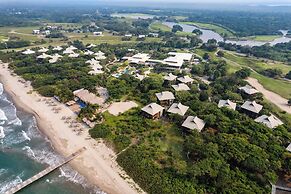 Indura Beach & Golf Resort, Curio Collection by Hilton