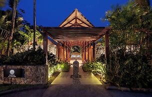 Indura Beach & Golf Resort, Curio Collection by Hilton