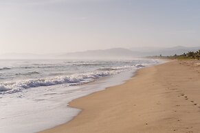 Indura Beach & Golf Resort, Curio Collection by Hilton