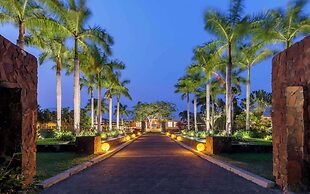 Indura Beach & Golf Resort, Curio Collection by Hilton