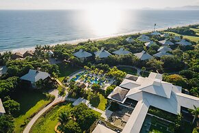 Indura Beach & Golf Resort, Curio Collection by Hilton