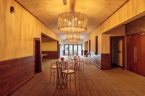 Indura Beach & Golf Resort, Curio Collection by Hilton