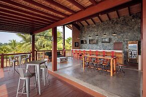 Indura Beach & Golf Resort, Curio Collection by Hilton