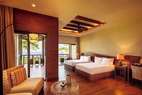 Indura Beach & Golf Resort, Curio Collection by Hilton