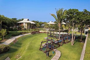 Indura Beach & Golf Resort, Curio Collection by Hilton
