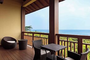 Indura Beach & Golf Resort, Curio Collection by Hilton