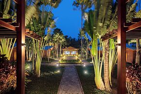 Indura Beach & Golf Resort, Curio Collection by Hilton