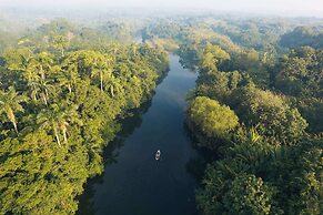 Indura Beach & Golf Resort, Curio Collection by Hilton