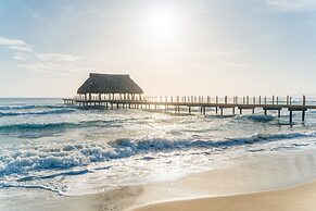 Indura Beach & Golf Resort, Curio Collection by Hilton