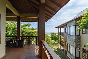 Indura Beach & Golf Resort, Curio Collection by Hilton