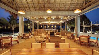 Indura Beach & Golf Resort, Curio Collection by Hilton