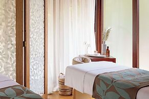 Indura Beach & Golf Resort, Curio Collection by Hilton