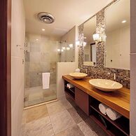 Indura Beach & Golf Resort, Curio Collection by Hilton