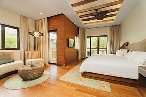 Indura Beach & Golf Resort, Curio Collection by Hilton