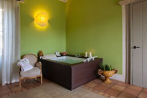 Naturalis Bio Resort & Spa