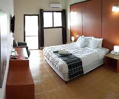 Express Inn Coronado Hotel & Camping