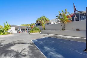 The Mirage Alexandra Headland