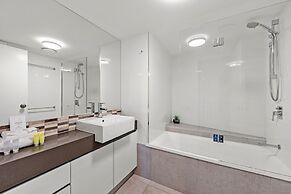 The Mirage Alexandra Headland