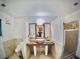 Laguna Gili Beach Resort